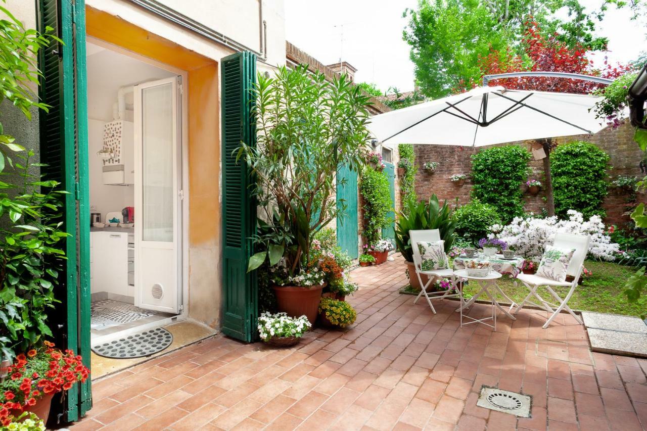 Un'Oasi Di Pace Apartment Ferrara Luaran gambar