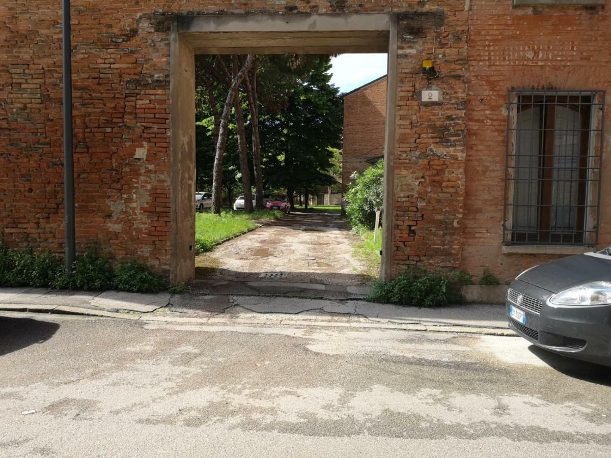 Un'Oasi Di Pace Apartment Ferrara Luaran gambar
